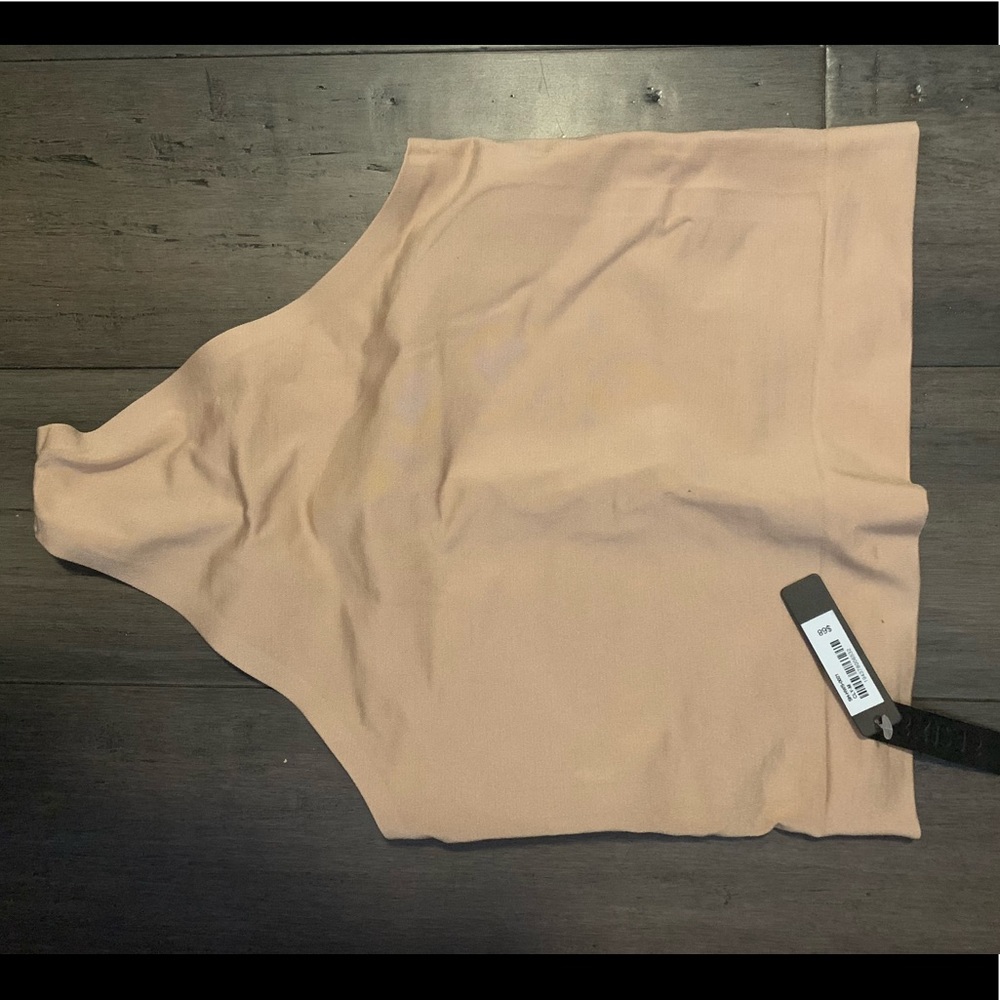 Skims shapewear sculpting thong